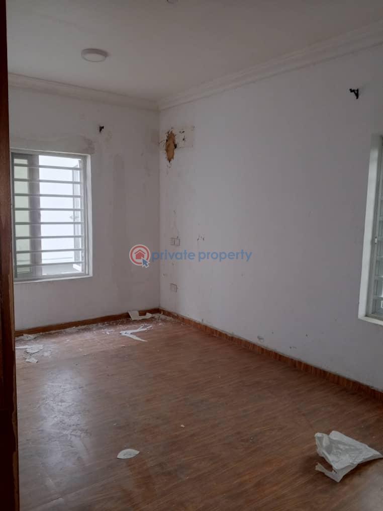 3 bedroom Block Of Flats For Rent Ebute Metta Yaba Lagos - 9