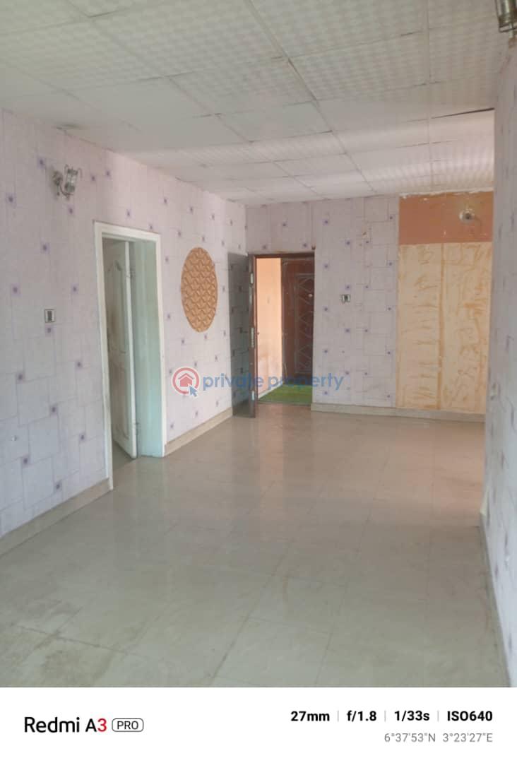 3 bedroom Block Of Flats For Rent Magodo GRA Phase 1 Ojodu Lagos - 8
