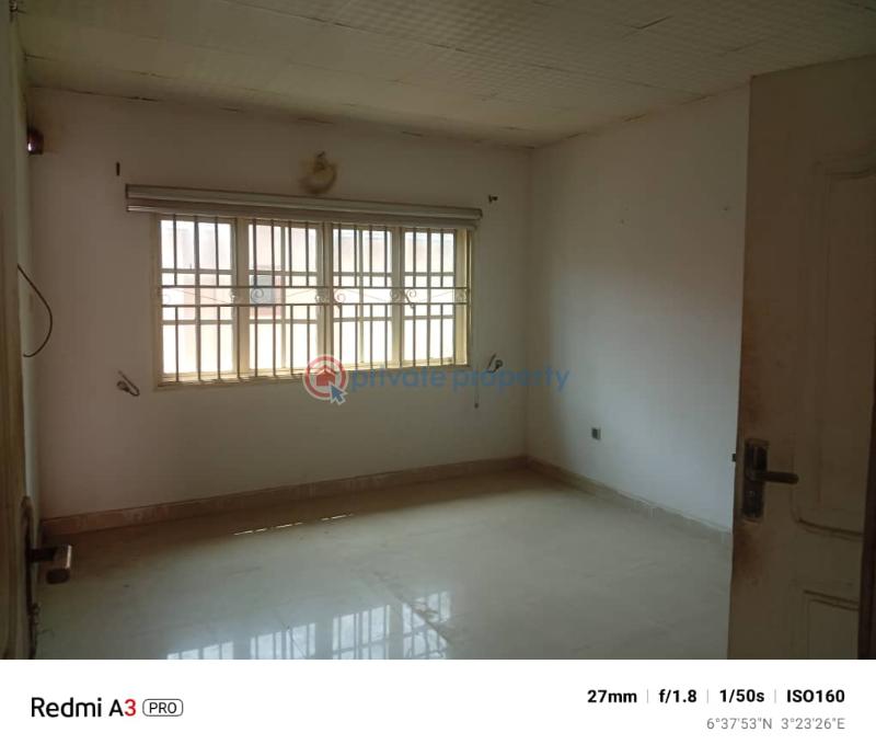 3 bedroom Block Of Flats For Rent Magodo GRA Phase 1 Ojodu Lagos - 6