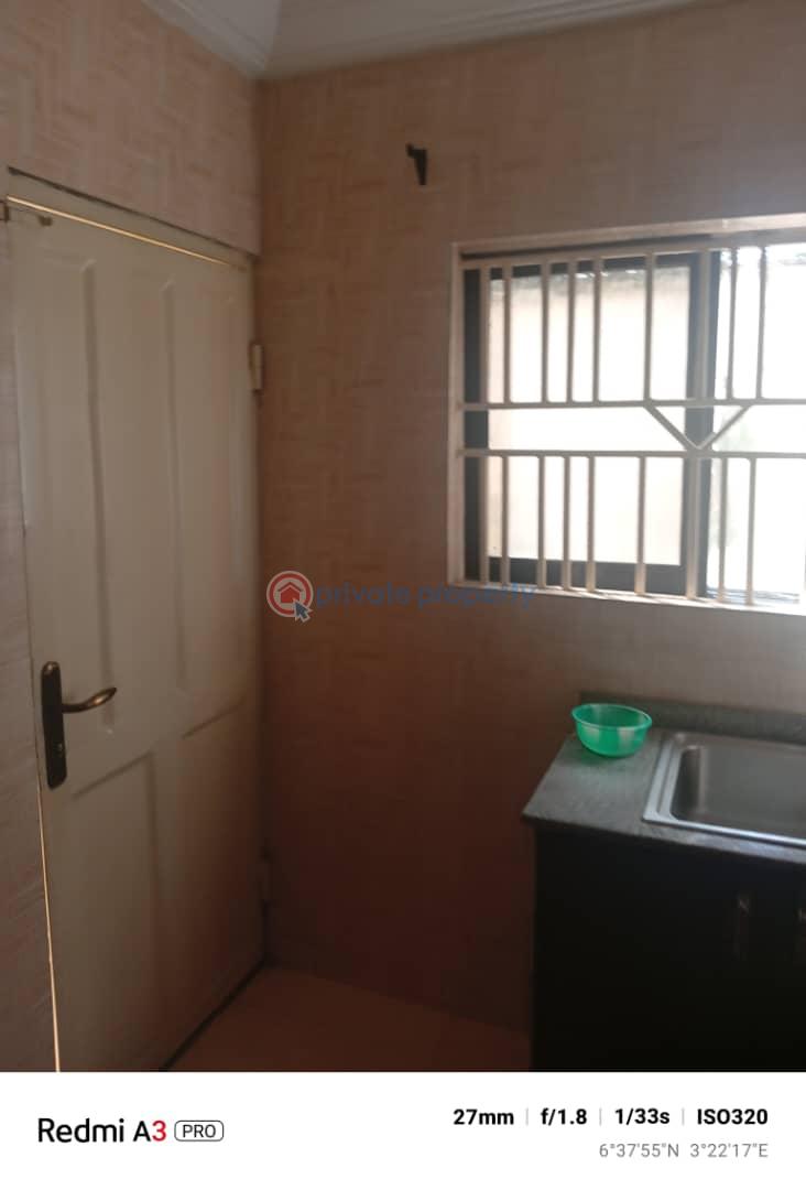 3 bedroom Block Of Flats For Rent Omole Phase 2 Ojodu Lagos - 5