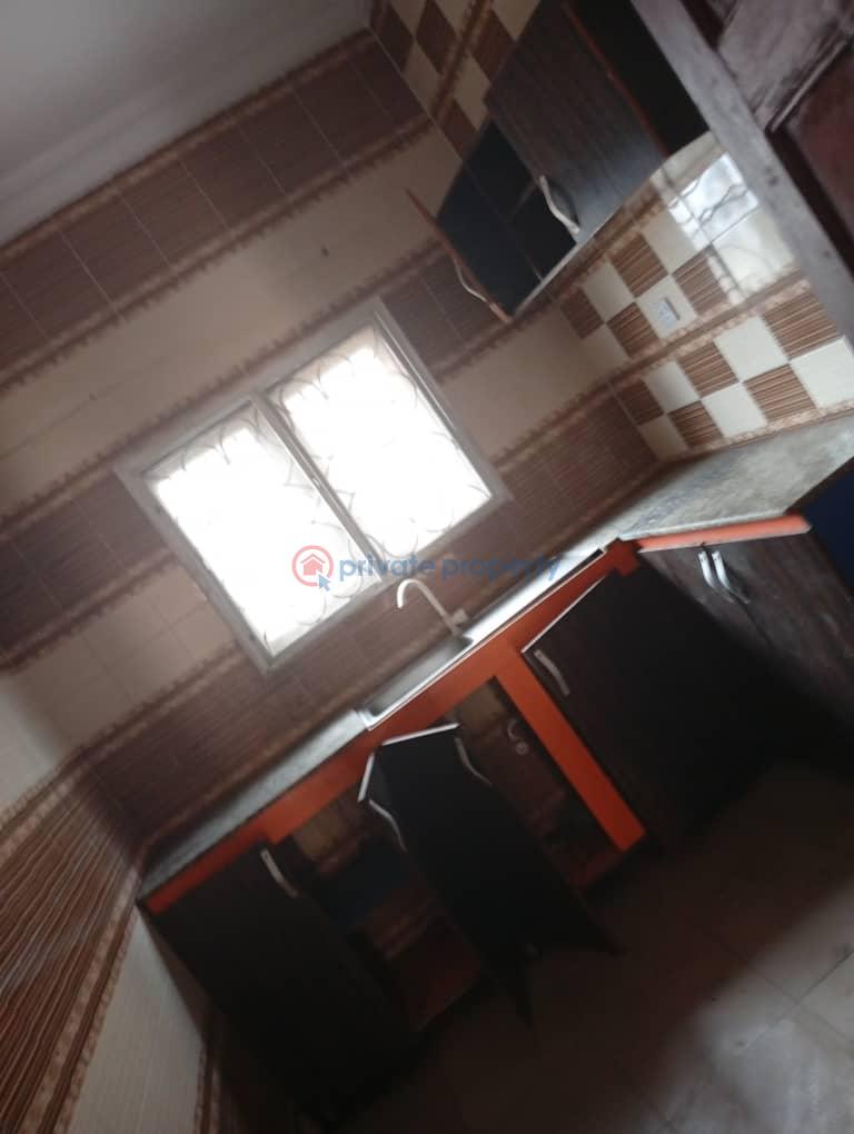 Lovely 3 bedroom flat with all modern facilities at opposite sunrise aba ado akala express - 16 3 bedroom Block Of Flats For Rent Aba Odo, Akala Express Akala Express Ibadan Oyo - 16