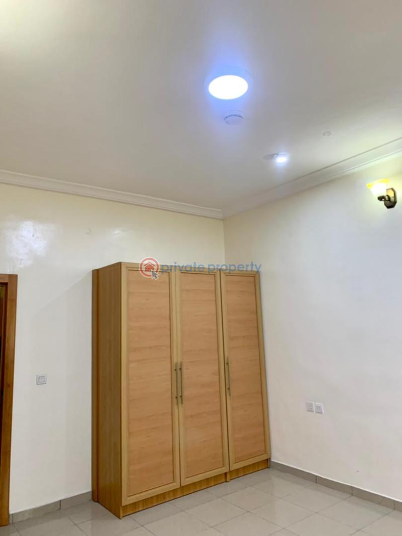 For rent 3 bedroom Flat & Apartment Shonibare Estate Maryland Ikeja