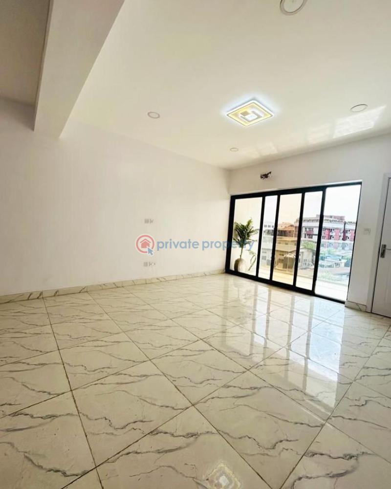 3 bedroom Block Of Flats For Sale Alagomeji Yaba Lagos - 6