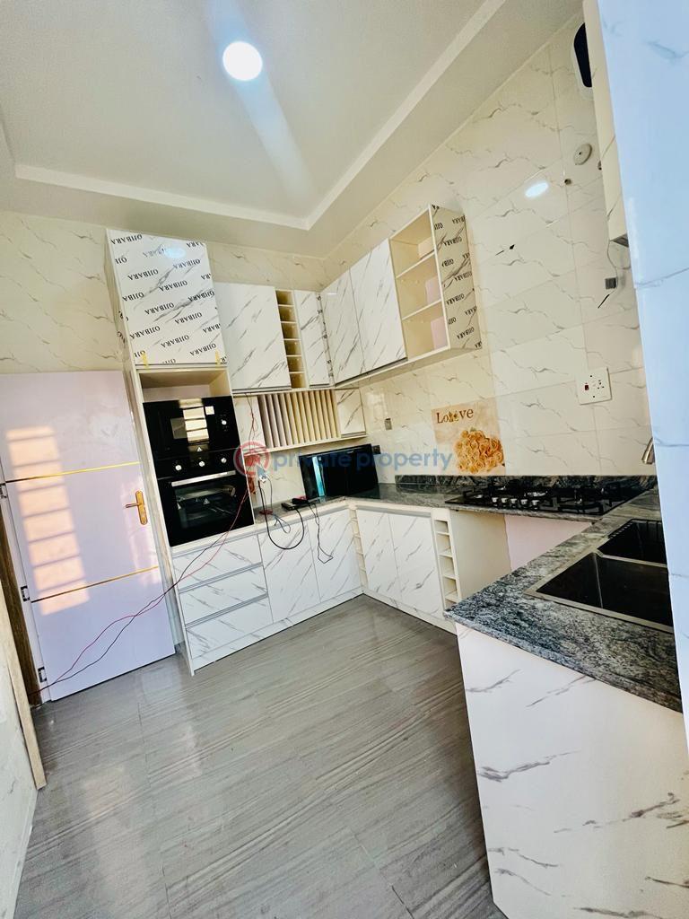 3 bedroom Terrace For Sale Sangotedo Lagos - 3