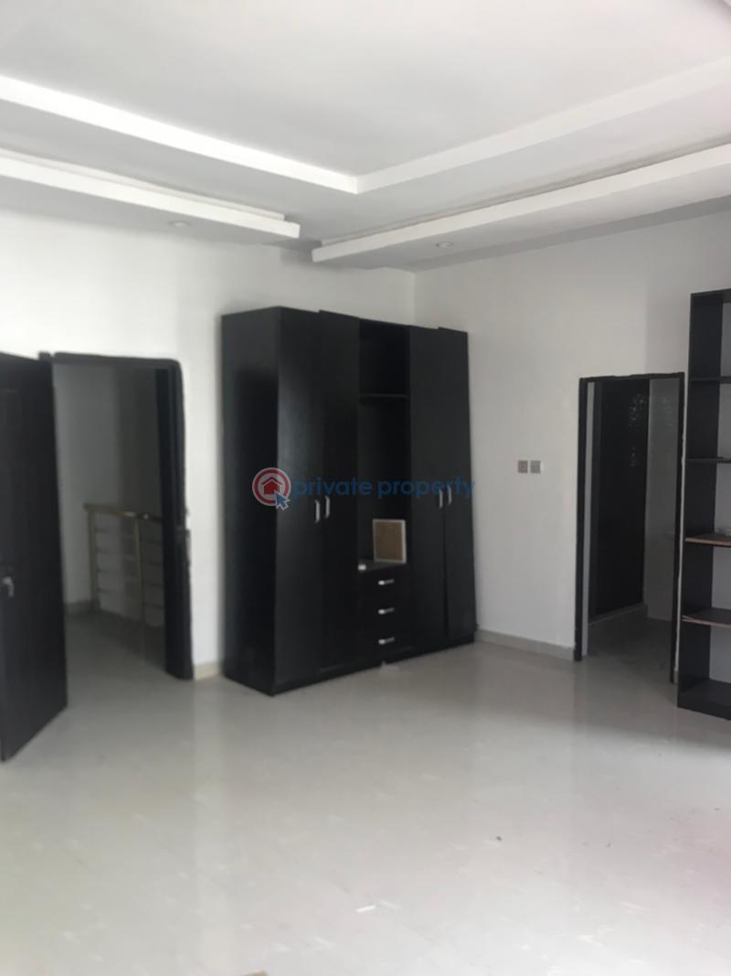 3 bedroom Terrace For Sale Cliuster One Ikota Lekki Lagos - 3