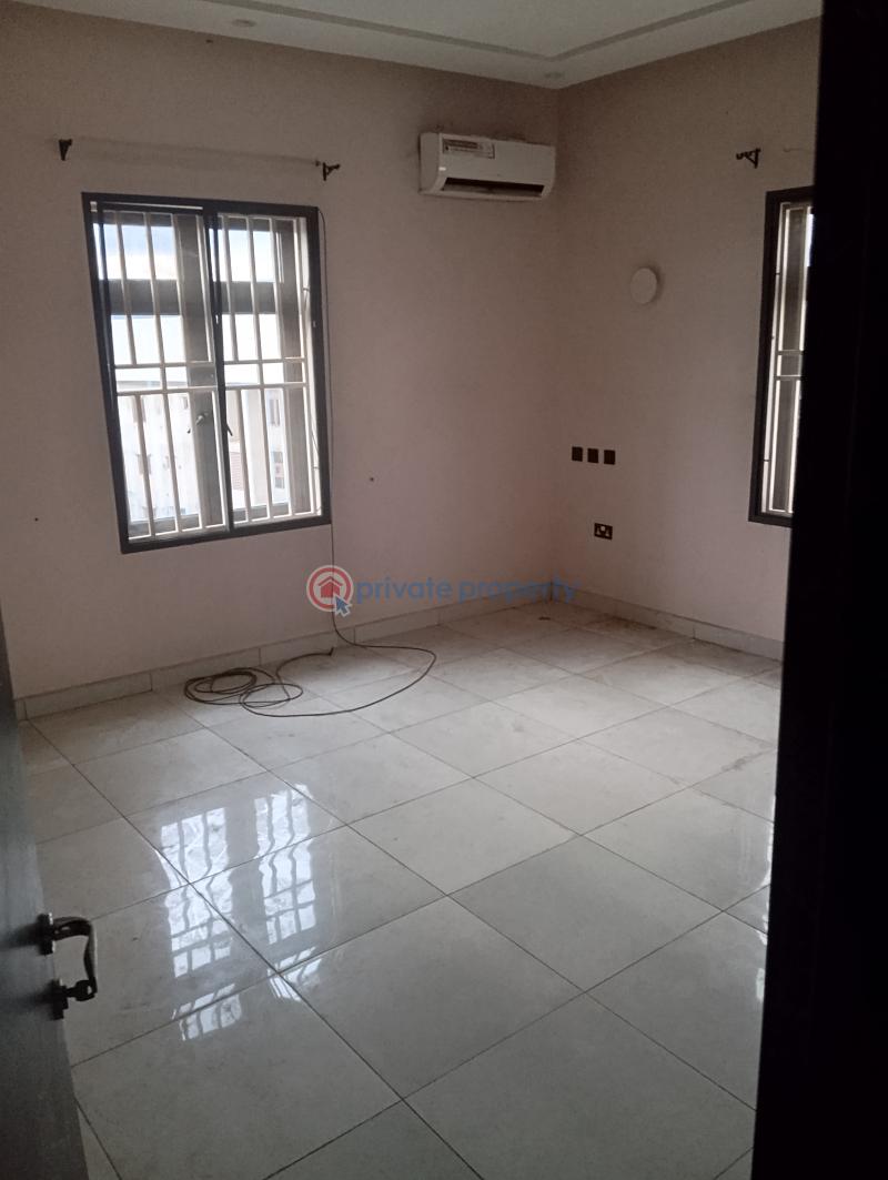 3 bedroom Block Of Flats For Rent Jahi Abuja Phase 2  - 2