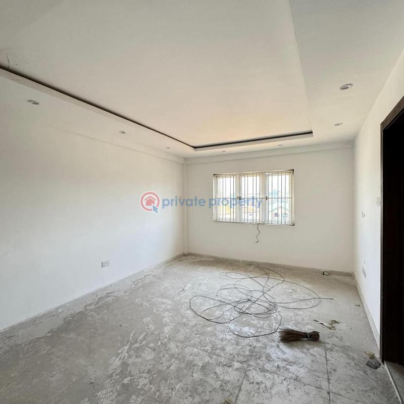 3 bedroom Flat & Apartment For Sale Surulere Lagos - 2