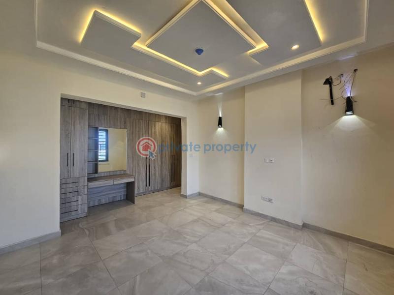 3 bedroom Block Of Flats For Sale Old Ikoyi Lagos - 2