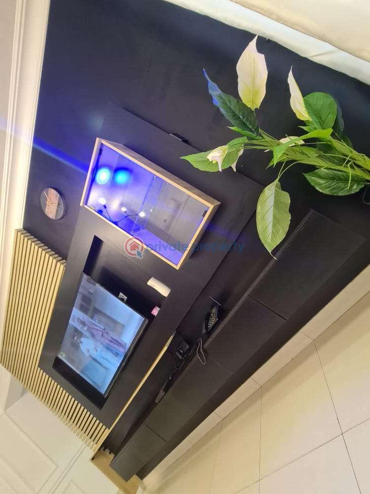 For shortlet 3 bedroom Block Of Flats Cromwell Court Estate, William