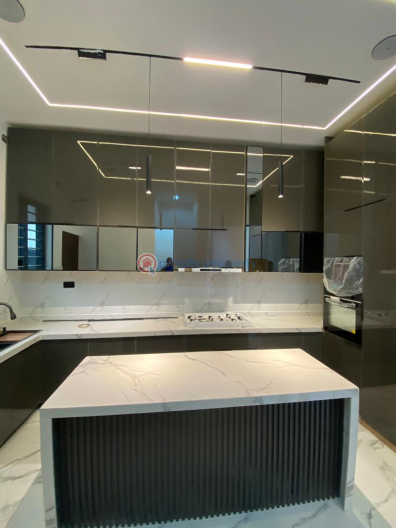 4 bedroom Terraced Duplex For Sale Osapa London Lekki Lagos - 6