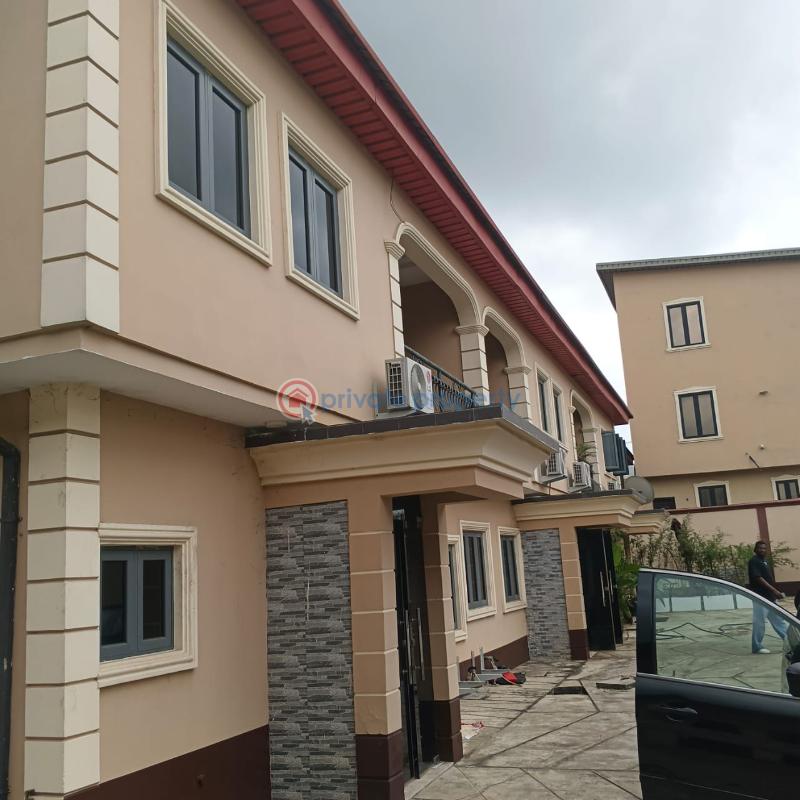 4 bedroom Terraced Duplex For Rent Ogudu Lagos - 3