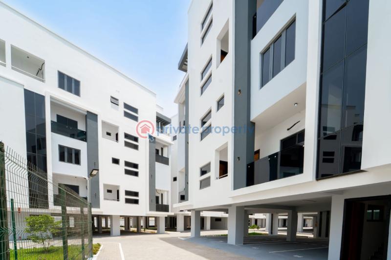 4 bedroom Maisonette For Sale New Town Apartment, Iponri, Smith Medical Centre, Mutual Alpha Court Estate, Royal Seed Ministries, Winterfell Estate. Iponri Surulere Lagos - 6