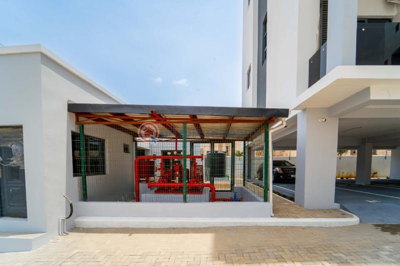 4 bedroom Maisonette For Sale New Town Apartment, Iponri, Smith Medical Centre, Mutual Alpha Court Estate, Royal Seed Ministries, Winterfell Estate. Iponri Surulere Lagos - 8