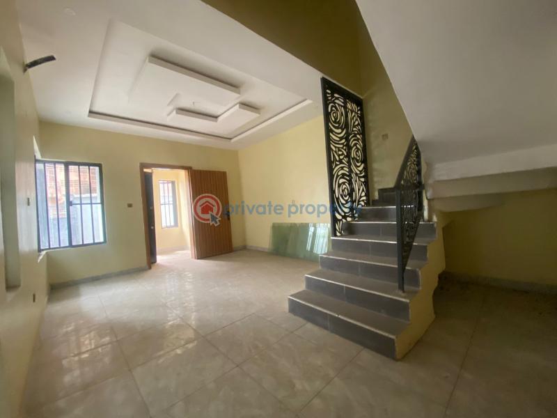 4 bedroom Semi detached Duplex For Sale Omole Phase 2 Ojodu Lagos - 19