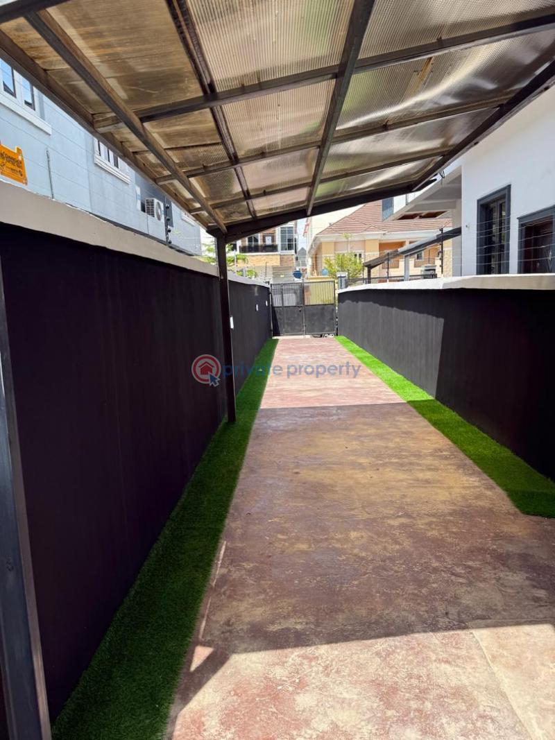 4 bedroom Semi detached Duplex For Sale Oral Estate Ikota Lekki Lagos - 4