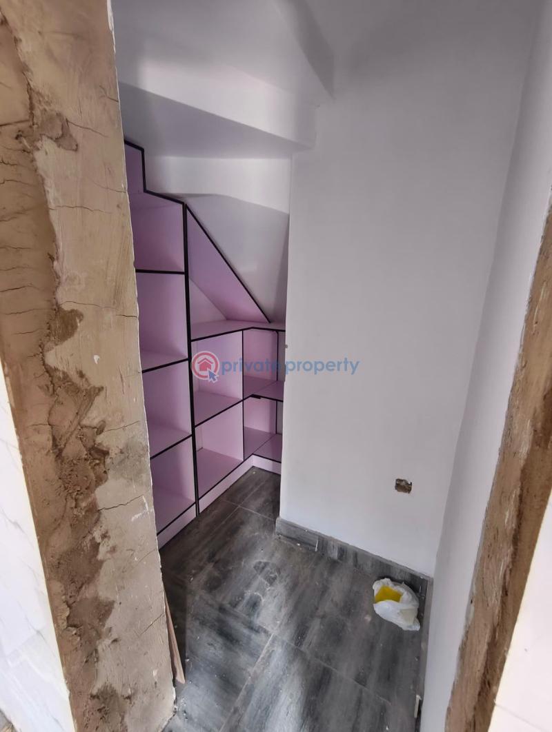 4 bedroom Semi detached Duplex For Sale Surulere Lagos - 8