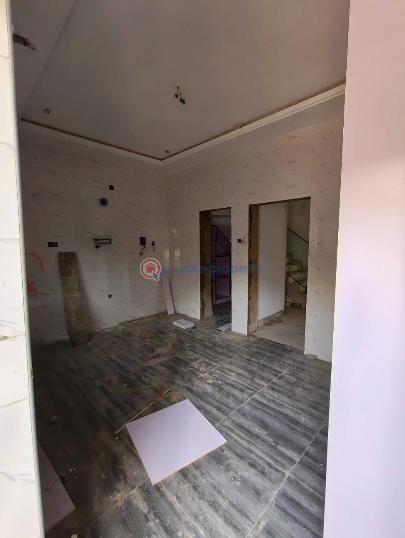 4 bedroom Semi detached Duplex For Sale Surulere Lagos - 3