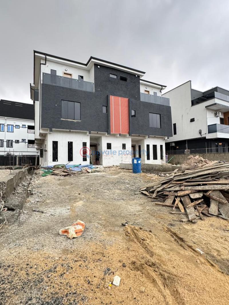 4 bedroom Semi detached Duplex For Sale Gbagada Phase 1 Lagos