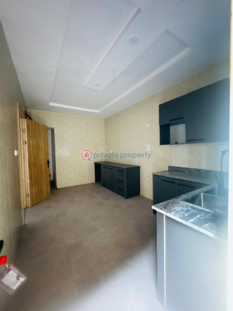 4 bedroom Semi detached Duplex For Sale LSDPC Maryland Estate Lagos - 8