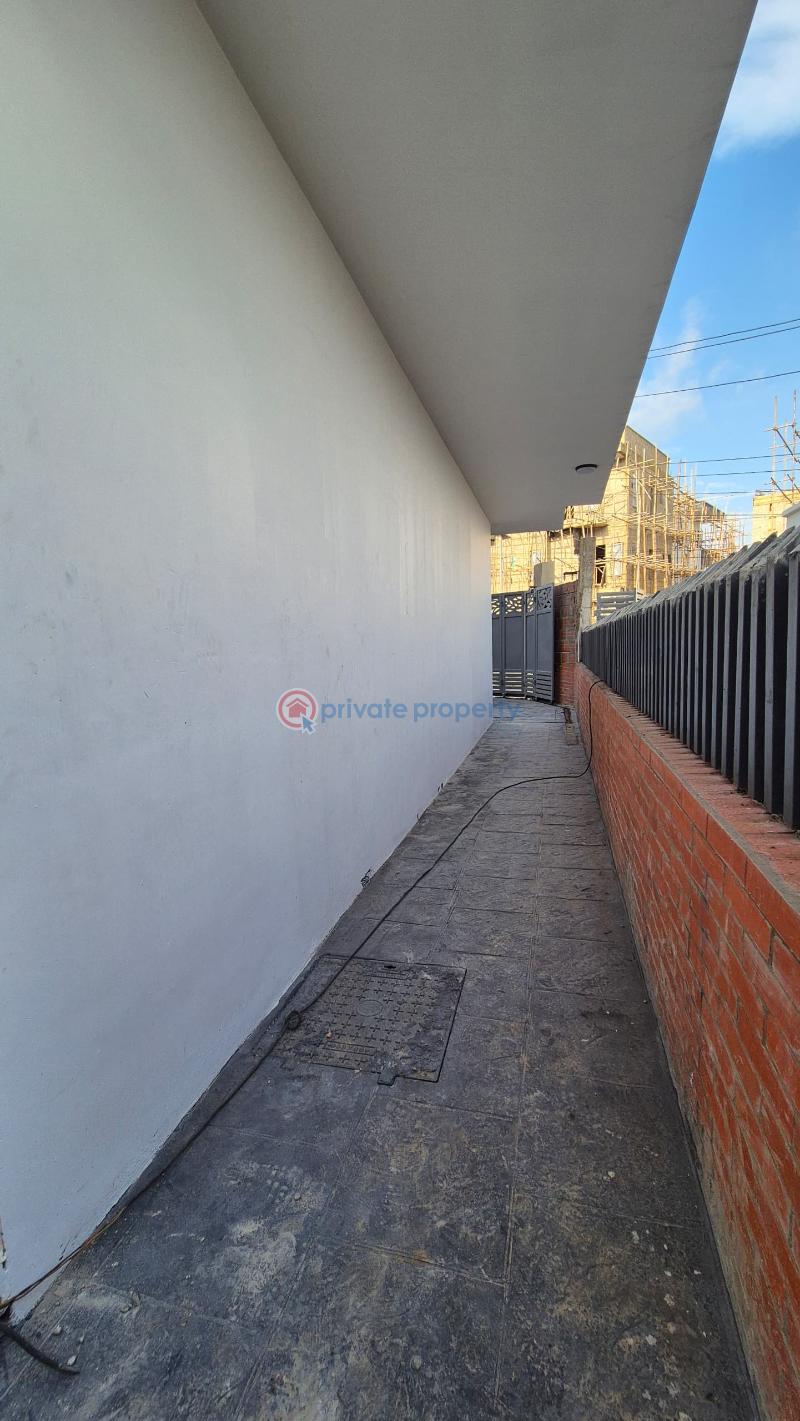 4 bedroom Semi detached Duplex For Sale Ikeja Maryland Lagos - 9