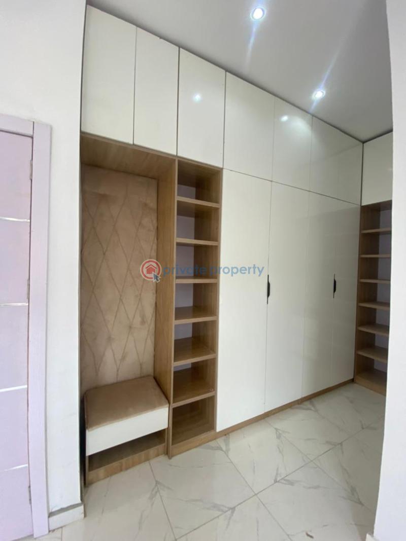 4 bedroom Semi detached Duplex For Sale In A Prestigious Estate Ikota Lekki Lagos - 18
