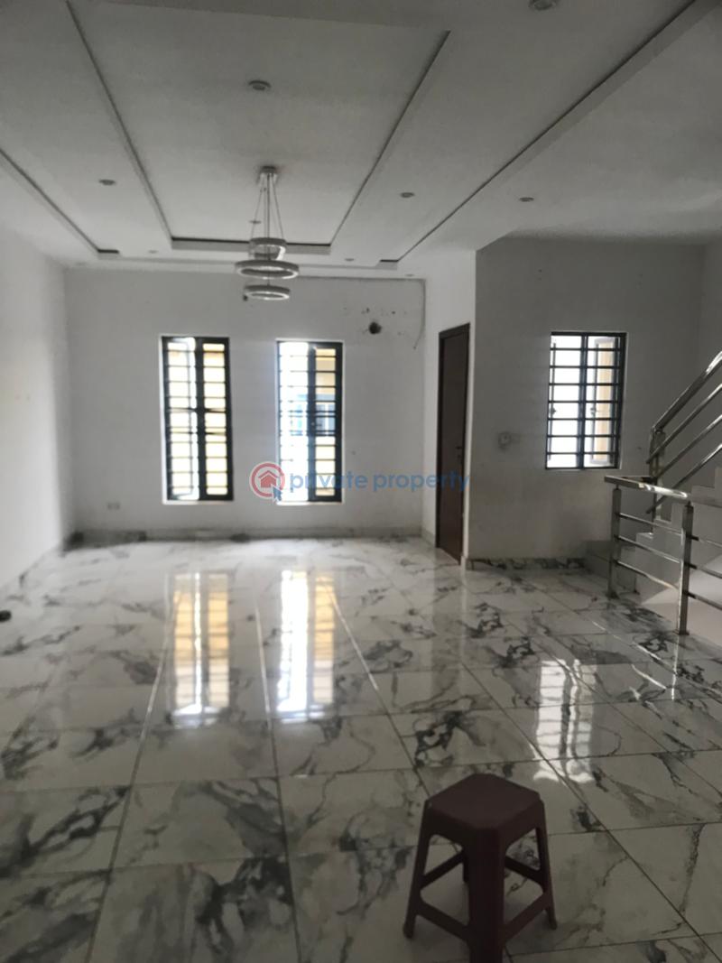 4 bedroom Terrace For Rent Ilasan Lekki Lagos - 0
