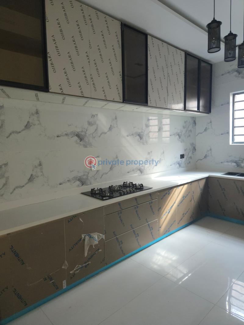 Lovely 4-bedroom terrace duplex - 10 4 bedroom Terraced Duplex For Sale Off Admiralty Rd Lekki Phase 1 Lagos - 10