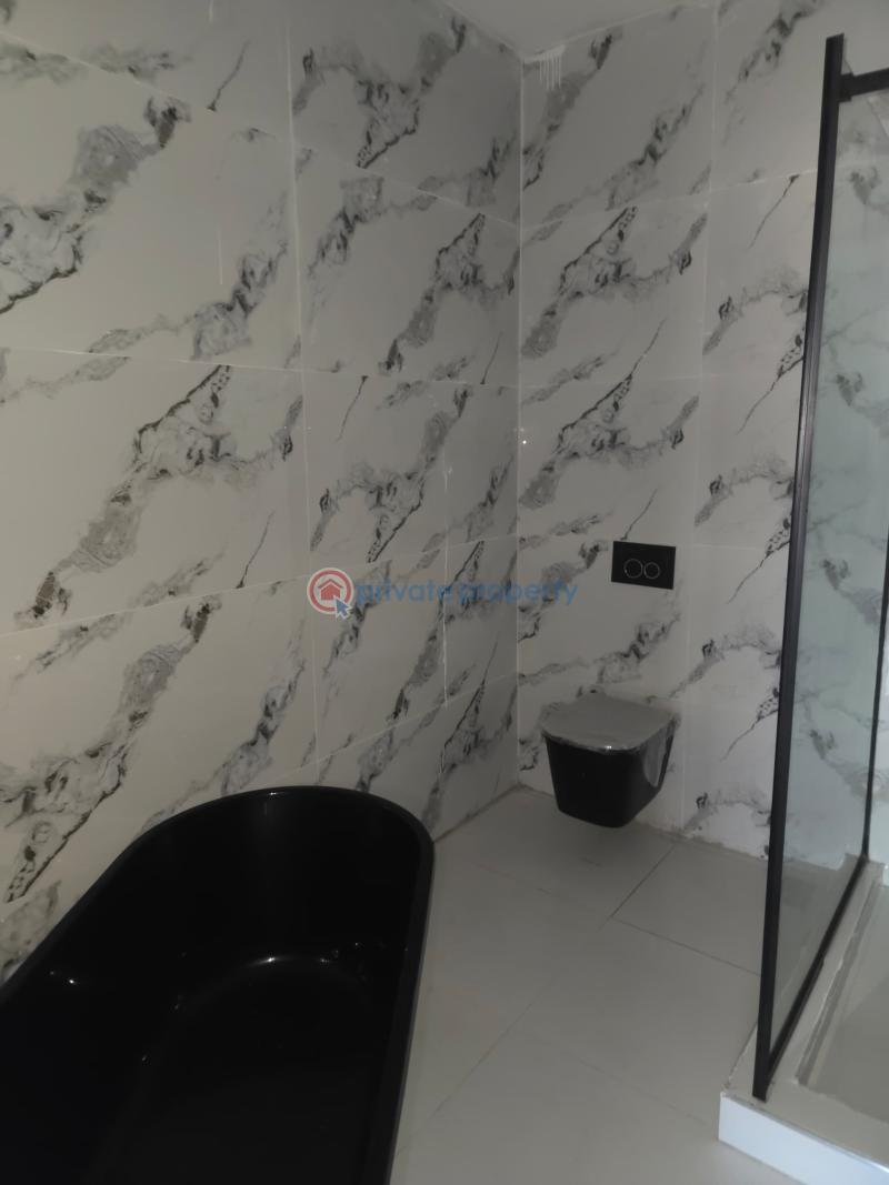 Lovely 4-bedroom terrace duplex - 8 4 bedroom Terraced Duplex For Sale Off Admiralty Rd Lekki Phase 1 Lagos - 8