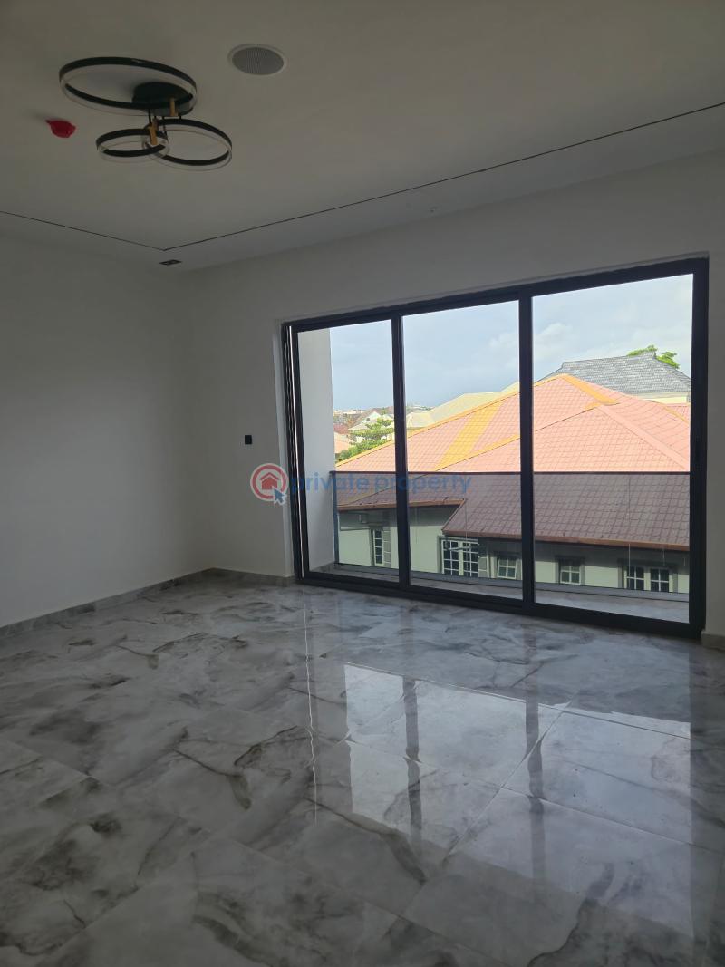 Lovely 4-bedroom terrace duplex - 4 4 bedroom Terraced Duplex For Sale Off Admiralty Rd Lekki Phase 1 Lagos - 4