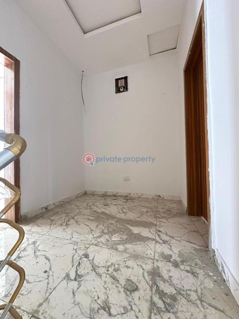4 bedroom Terraced Duplex For Sale Ikota Lekki Lagos - 3