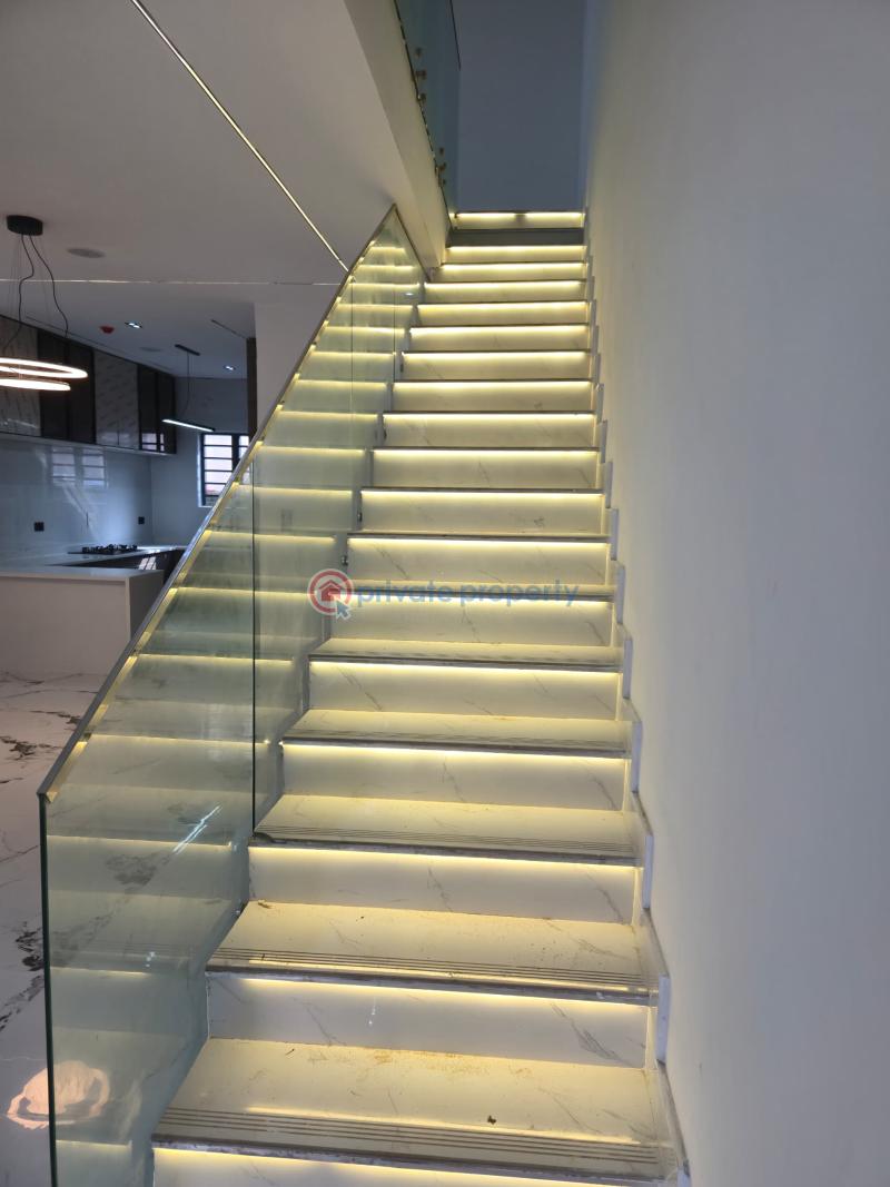 Lovely 4-bedroom terrace duplex - 3 4 bedroom Terraced Duplex For Sale Off Admiralty Rd Lekki Phase 1 Lagos - 3