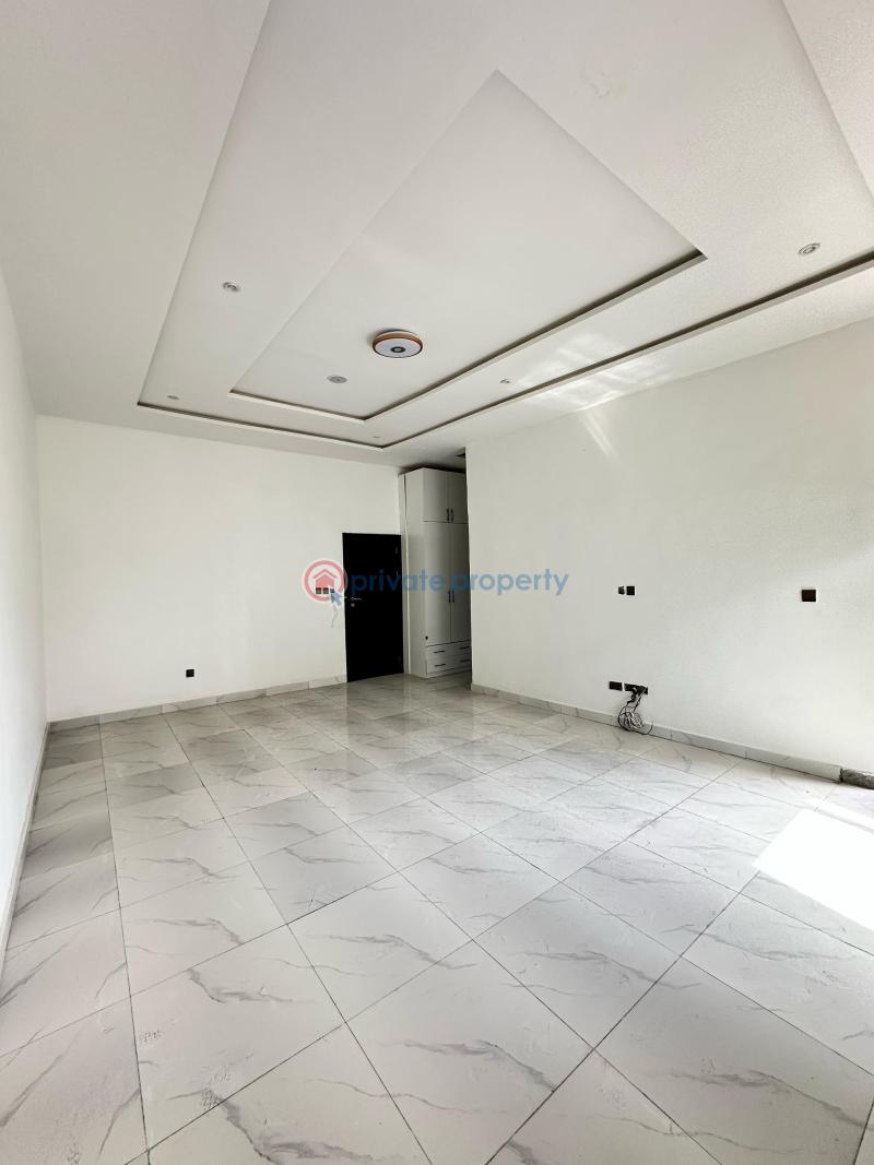 4 bedroom Terraced Duplex For Sale New Road Lekki Lagos - 3