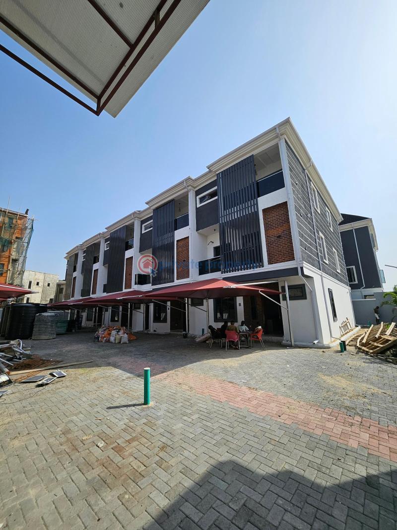 4 bedroom Terraced Duplex For Sale Freedom Way Lekki Lagos - 15