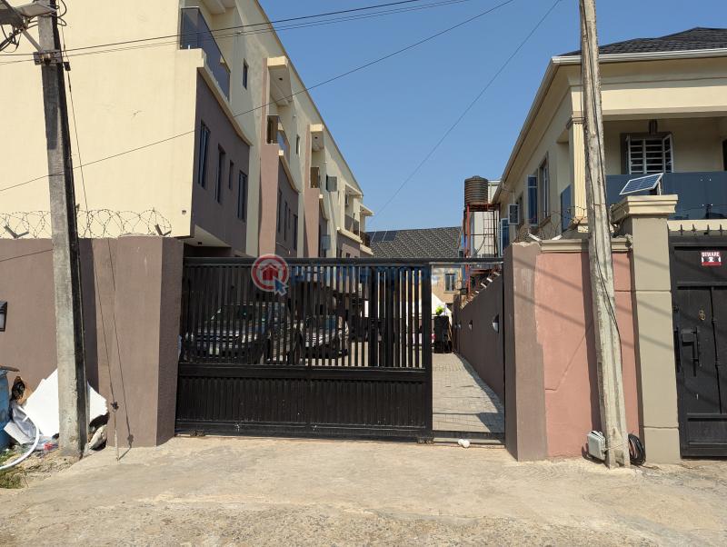 4 bedroom Terraced Duplex For Sale Oworonshoki Gbagada Lagos - 1