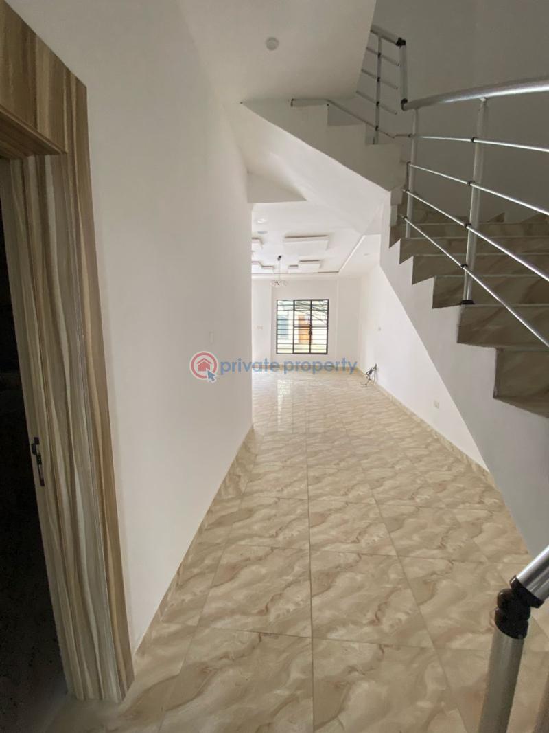4 bedroom Semi detached Duplex For Sale Victoria Garden City Lekki Lagos - 4