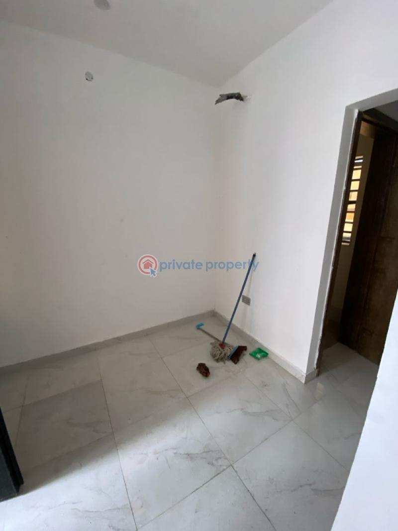 4 bedroom Terraced Duplex For Sale Along Lekki Expressway Lagos - 1