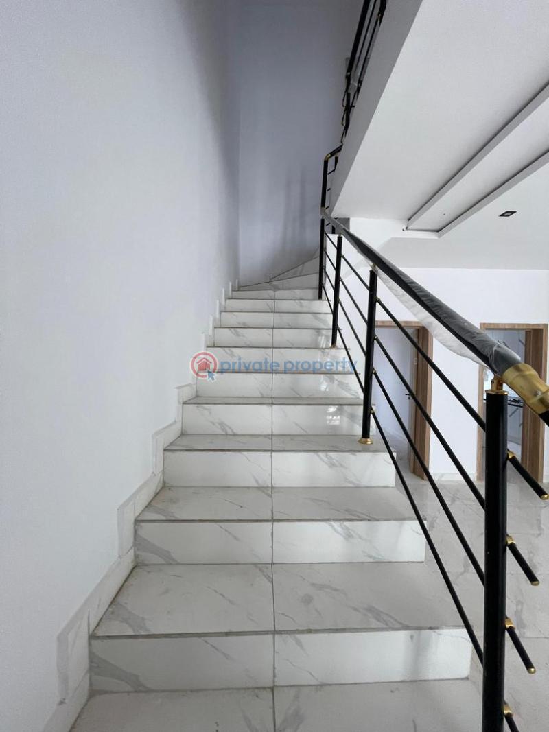 4 bedroom House For Rent Lekki Lagos - 4