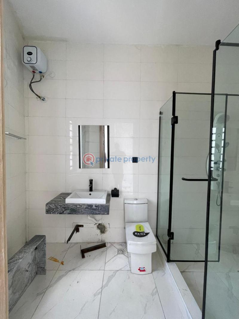 4 bedroom House For Rent Lekki Lagos - 9