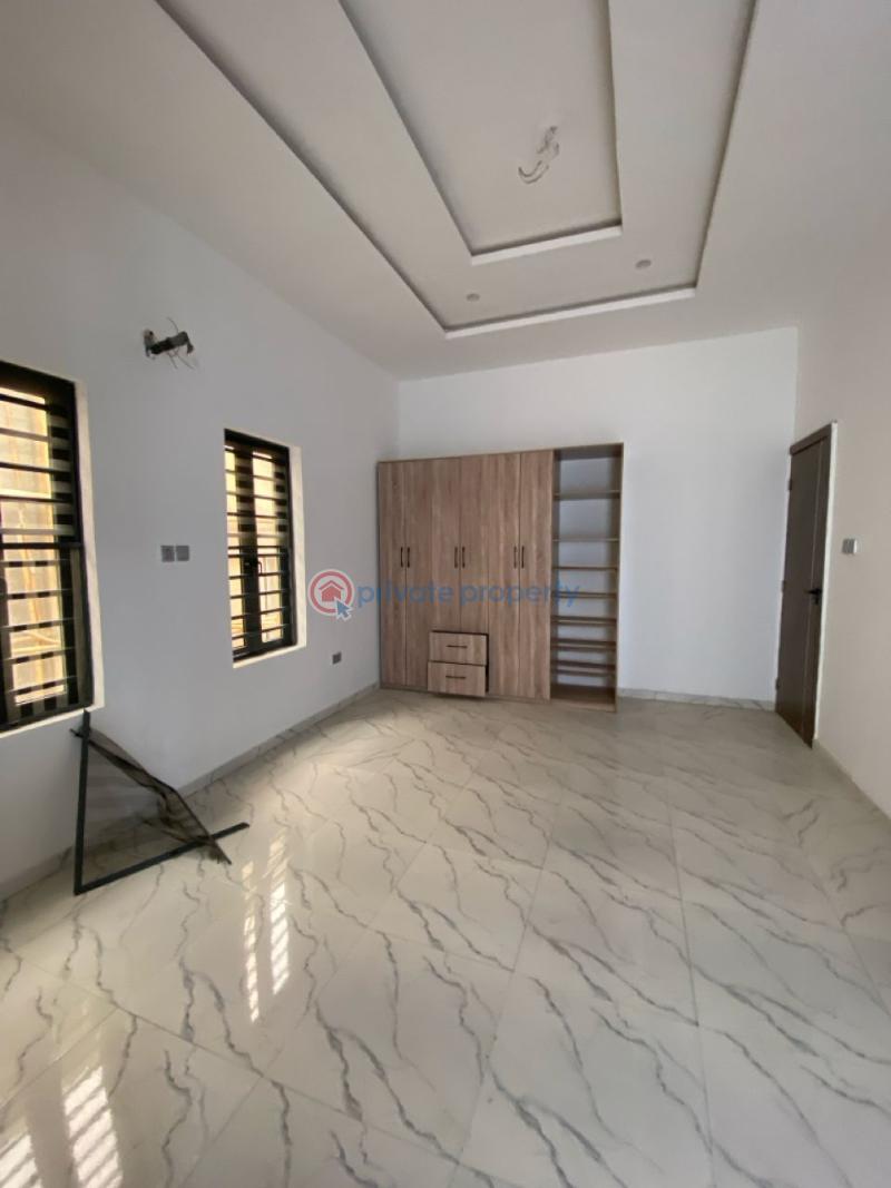 4 bedroom Terraced Duplex For Sale Along Lekki Expressway Lagos - 7