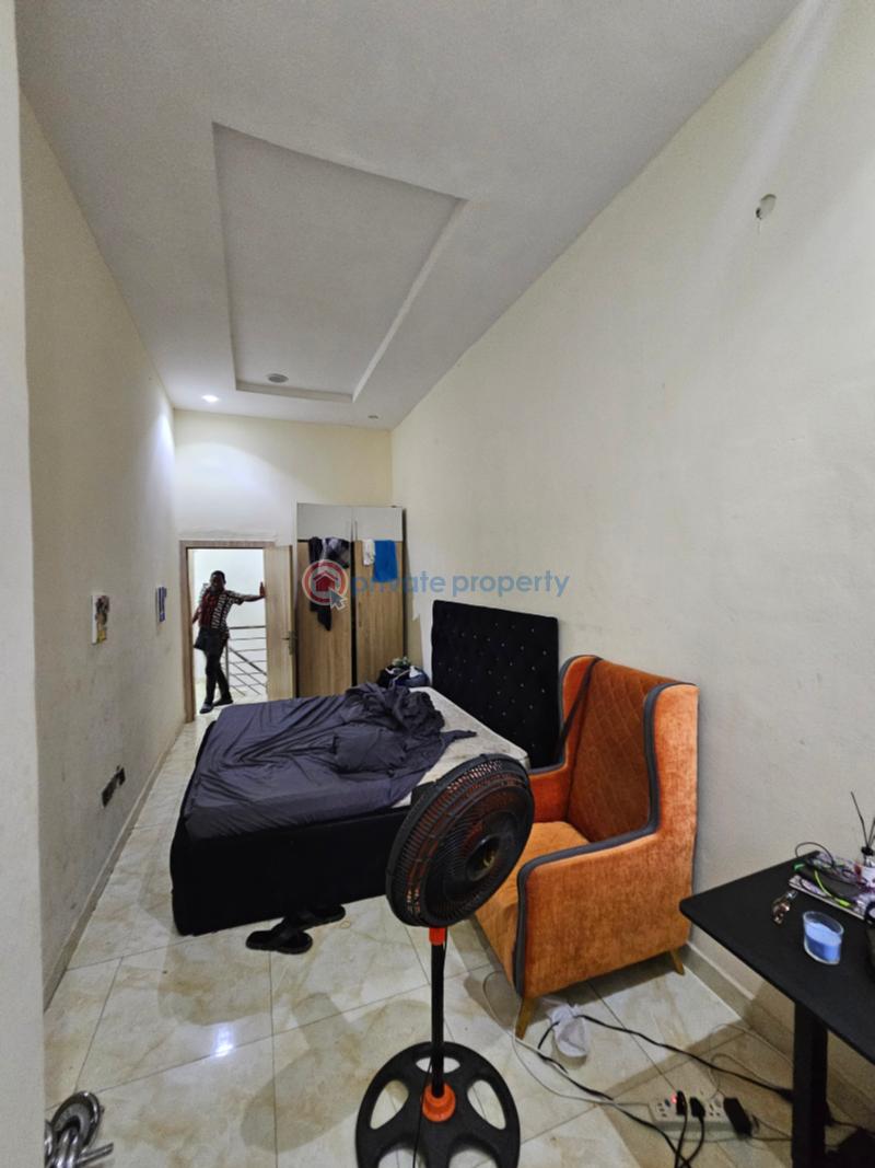 4 bedroom Terraced Duplex For Sale Victoria Garden City Lekki Lagos - 6