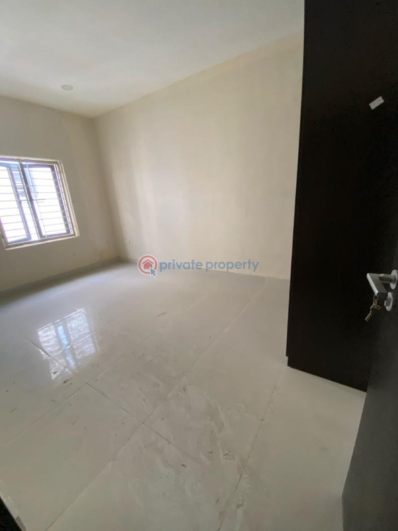 4 bedroom Terraced Duplex For Sale Along Lekki Expressway Lagos - 15