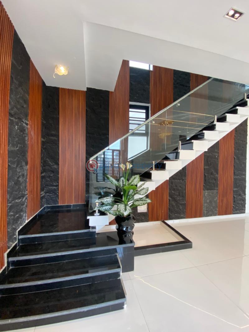 5 bedroom Detached Duplex For Sale Chevron Drive Lekki Lagos - 9