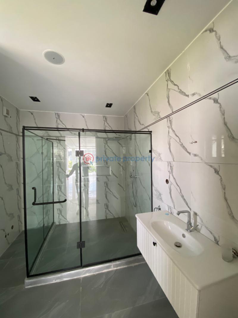 6 bedroom Detached Duplex For Sale Royal Garden Estate Ajah Lagos - 6