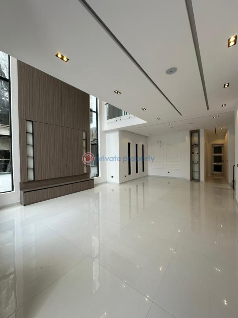 Lovely 5 bed duplex in a gated estate - 8 5 bedroom Detached Duplex For Sale Megamound Estate Ikota Lekki Lagos - 8