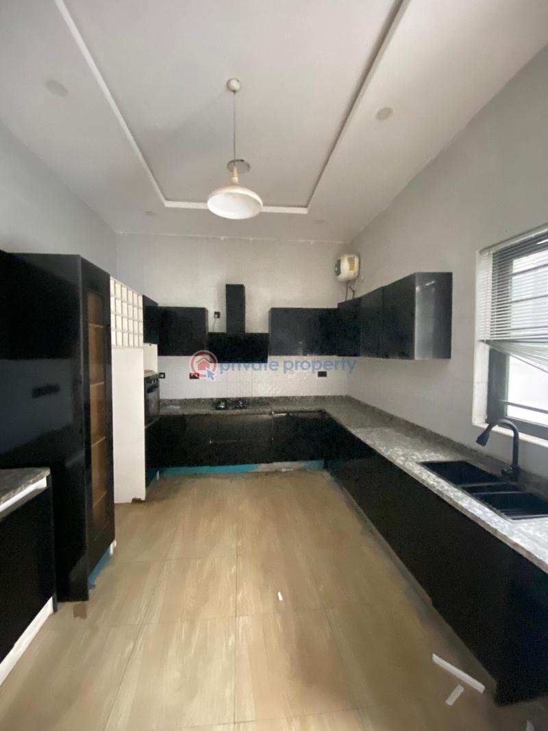 Lovely 5 bed duplex in a gated estate - 2 5 bedroom Detached Duplex For Sale Chevron Drive Lekki Lagos - 2