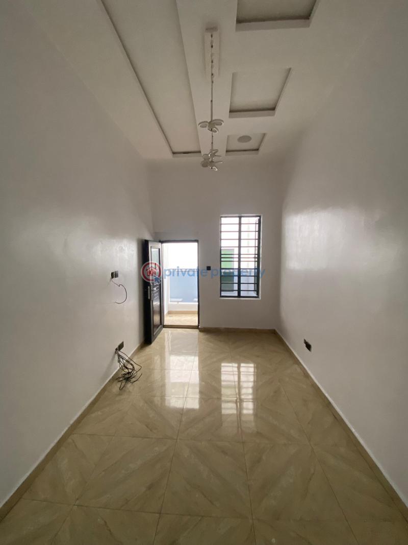 Lovely 5 bed duplex in a gated estate - 6 5 bedroom Detached Duplex For Sale Chevron Drive Lekki Lagos - 6