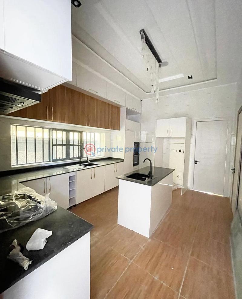 Lovely 5 bed duplex in a secured estate - 2 5 bedroom Detached Duplex For Sale Osapa London Lekki Lagos - 2