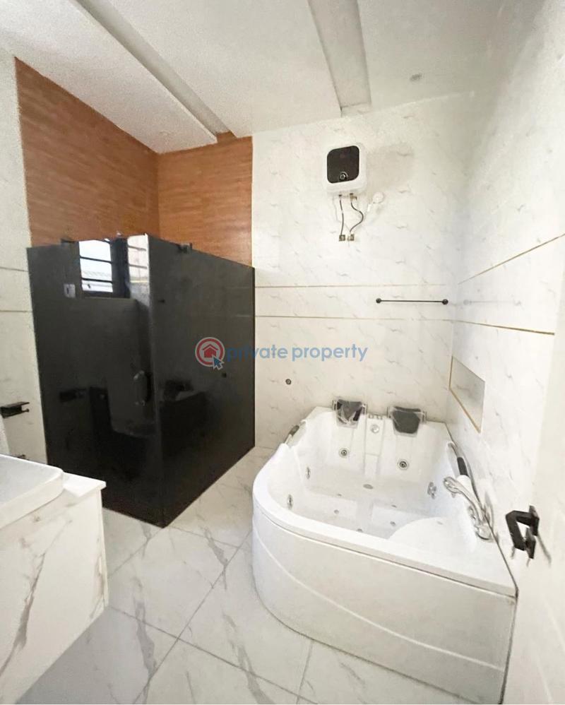 Lovely 5 bed duplex in a secured estate - 9 5 bedroom Detached Duplex For Sale Osapa London Lekki Lagos - 9