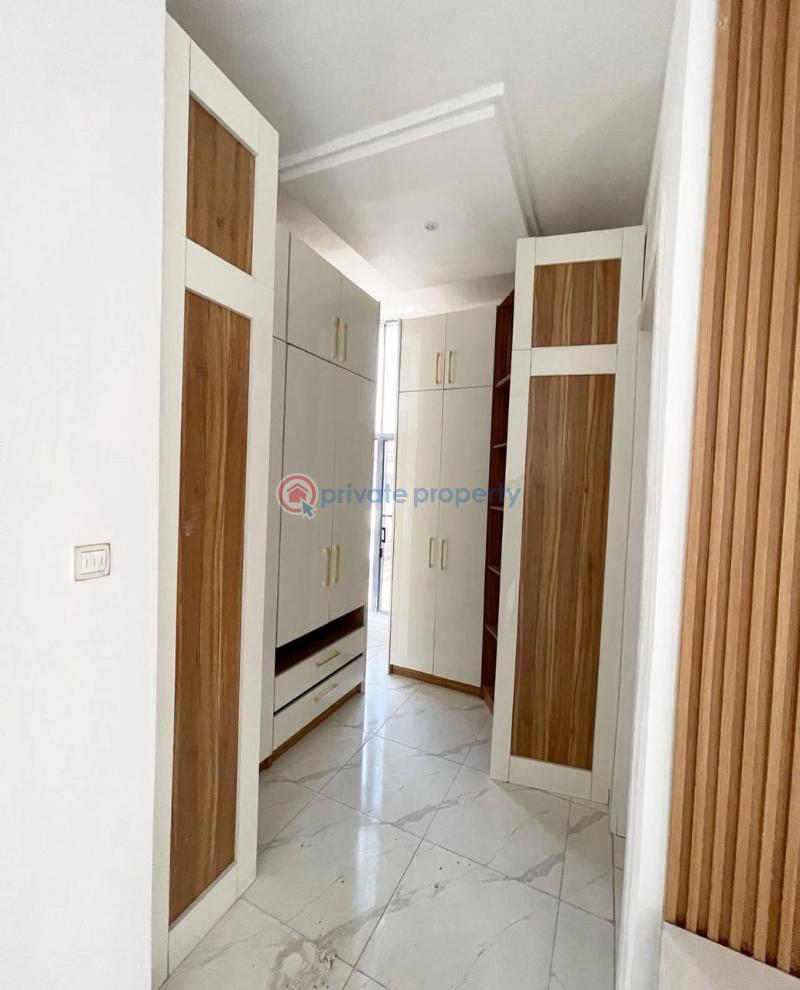Lovely 5 bed duplex in a secured estate - 5 5 bedroom Detached Duplex For Sale Osapa London Lekki Lagos - 5