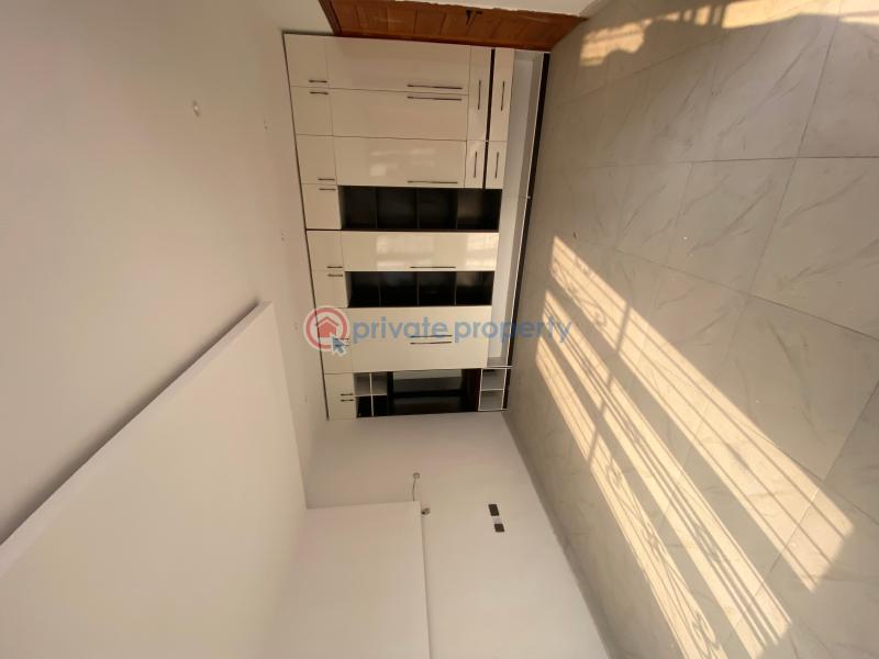 5 bedroom Semi detached Duplex For Sale Lekki Right Lekki Phase 1 Lagos - 4